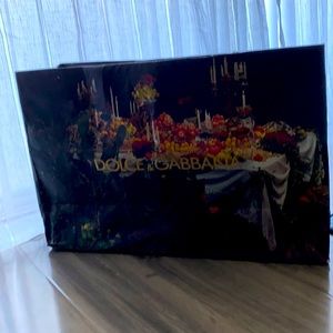 RARE Dolce & Gabbana shopping bag from Holiday 2014. Extra Large